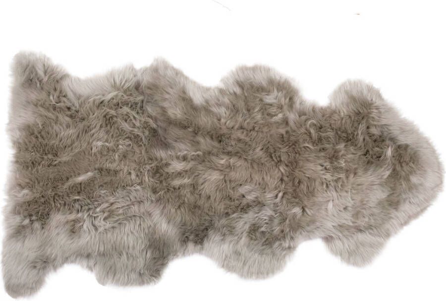 Dutchskins Designer schapenvacht vloerkleed 135 x 60 cm patchwork licht taupe; Taupe Hoogpolig vloerkleed natuurlijke vorm