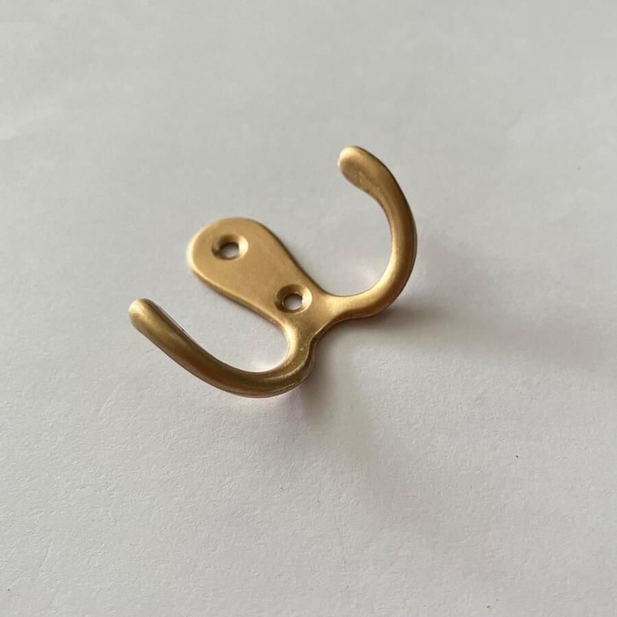 6-Pack Dubbele Haken Muurbevestigde Haken Garderobe Kledinghaken Meubel Dubbele Haak Accessoires Metalen Vintage Kapstokhaken Met Schroeven Voor Slaapkamer Badkamer Keuken Voor Het Ophangen van Hoeden Kleding Handdoeken mat zilver - Foto 7