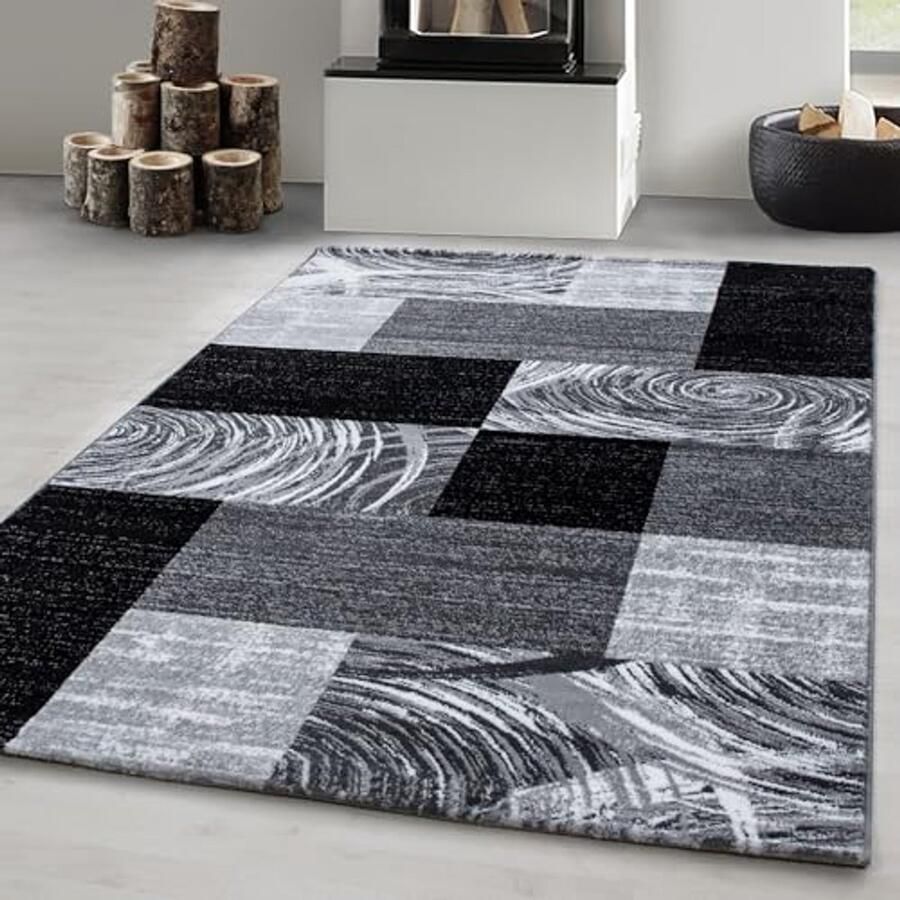 Abstract Black Checkered Short Pile Rug 160 x 230 cm for Living and Dining Rooms