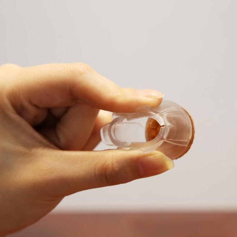 Allecto Plus 8 Stuks Stoelpootdoppen met Vilt voor Stoelpoten Vloerbescherming Stoelpoten Beschermkappen Stoelpootbeschermers Diameter 17-21 mm Set van 8 stuks