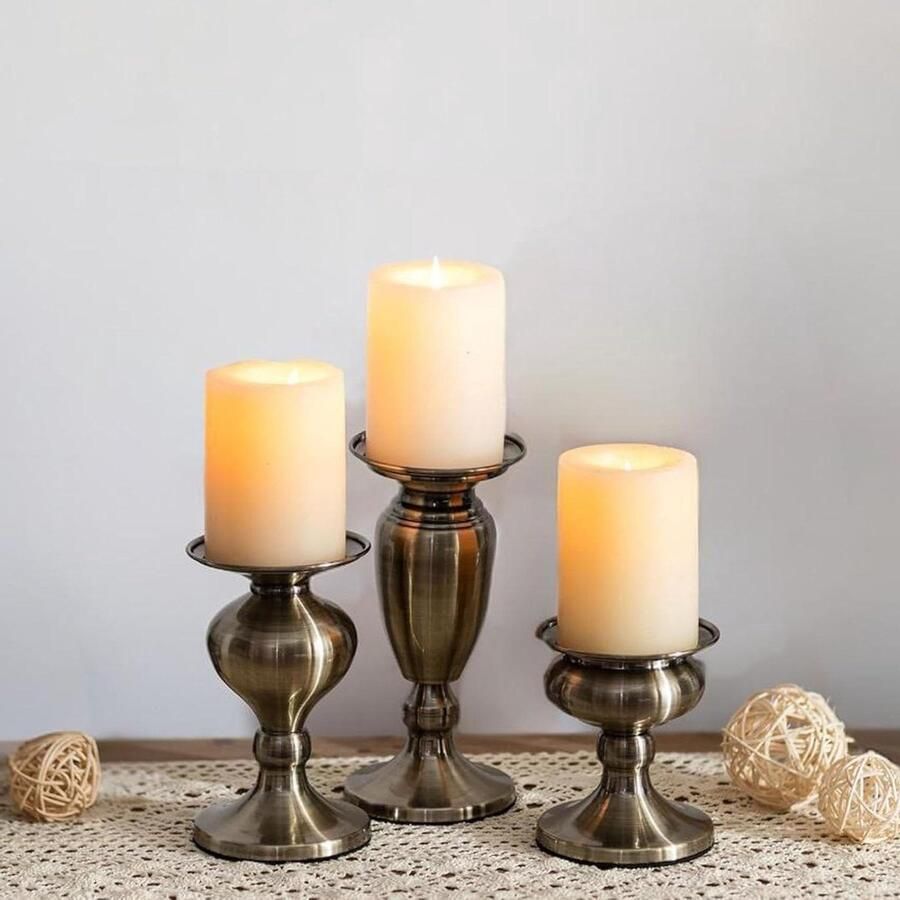 Allecto Plus Brons Pilaar Kaarshouders: Vintage Metaal voor Tafel Centrum Antieke Set van 3 Woonkamer Haard Eetkamer Kerst Bruiloft Decoratie