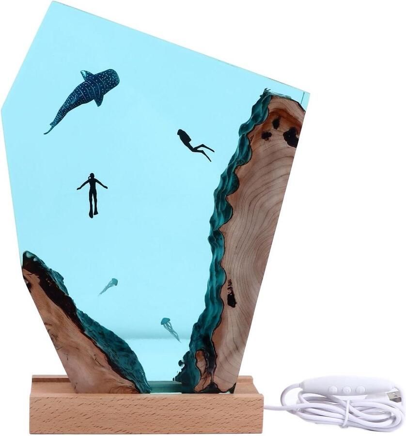 Allecto Plus Epoxyhars bureau kunst ornamenten met oceaan duiker en walvis Handgemaakt nachtlampje Houten lampvoet Kantoor kunst cadeau Uniek design Decoratieve accenten voor thuis Blauw en wit Kunstzinnige decoratie