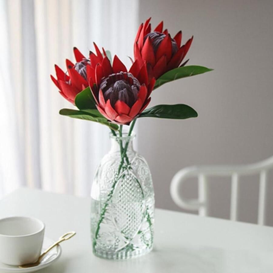 Allecto Plus Kunstbloemen boeket voor bruiloft en tafel decoratie (rood) met protea cynaroides 3 stuks