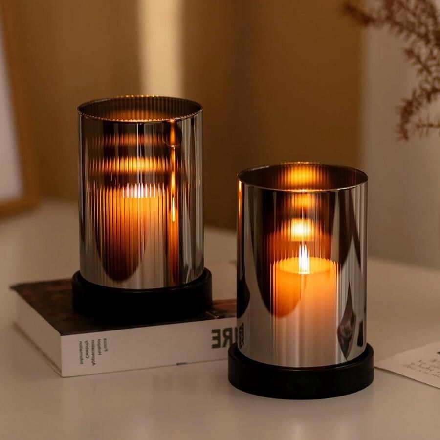 Allecto Plus Pilaar Kaarshouder Glas: Orkaan Kaarshouder Set in Set Van 2 Geribbelde Glazen Cilinder Decoratieve Metalen Kaarsenplaat Voor Woonkamer Tafels Decoratie