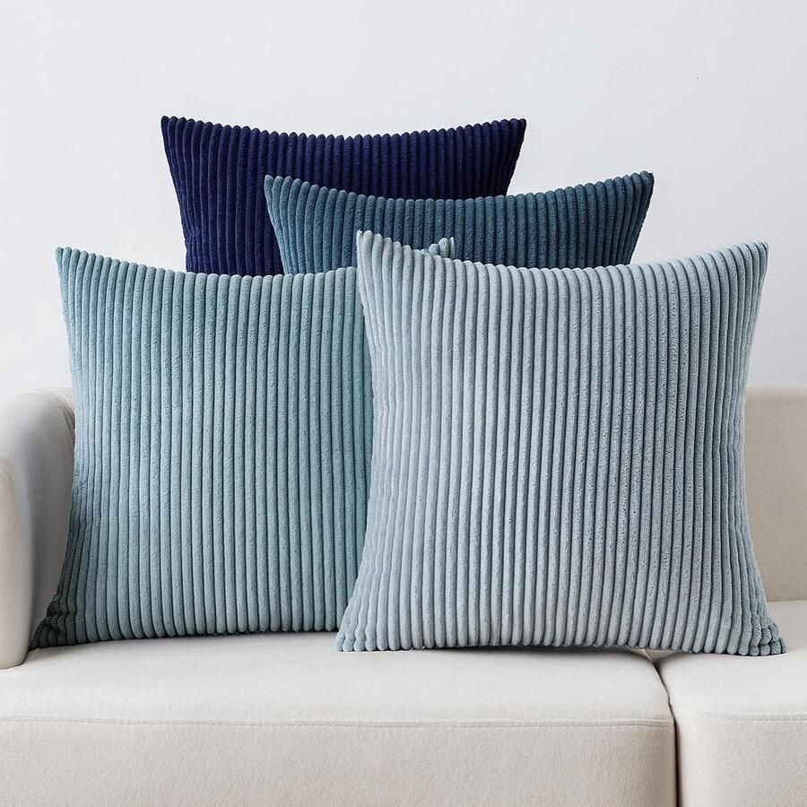Allecto Plus Ribfluwelen Kussensloop Set van 4 Sierkussens Corduroy Decoratie Zachte Sierkussenovertrekken Bank Stoel Thuis Slaapkamer 50 x 50 cm Donkerblauw Serie