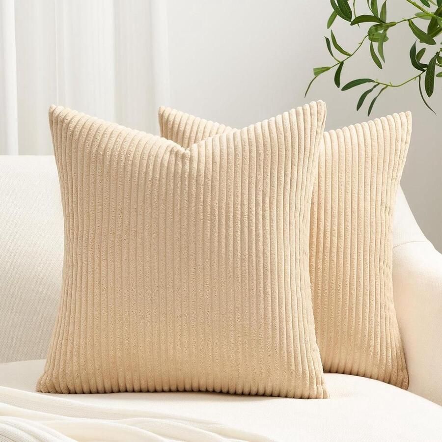 Allecto Plus Set van 2 kussenslopen 50 x 50 cm corduroy kussenhoezen voor bank en slaapkamer zachte sierkussensloop voor woon- en kantoorruimtes kaki kleurig decoratief en comfortabel