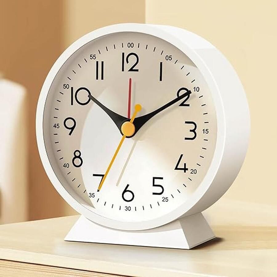 Analoge wekker zonder tikken kleine retro tafelklok voor woonkamer slaapkamer nachtkastje voor volwassenen senioren kinderen reizen werkt op batterijen - Foto 2