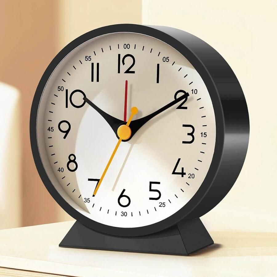 Analoge wekker zonder tikken kleine retro tafelklok voor woonkamer slaapkamer nachtkastje voor volwassenen senioren kinderen reizen werkt op batterijen
