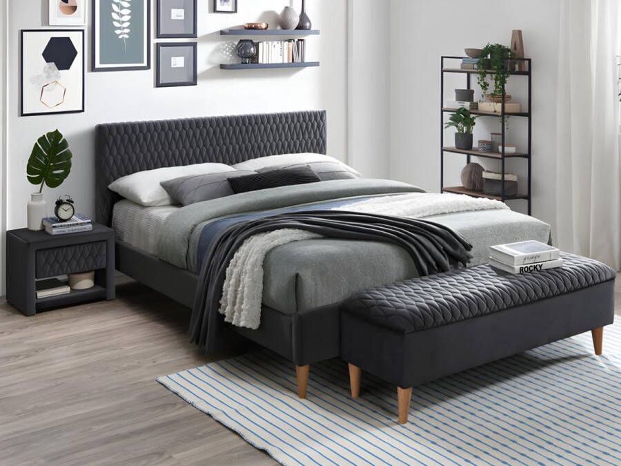 Bed 140 x 190 cm met hoofdbord met stiksels Velours Grijs + matras DANIELE L 196.5 cm x H 132 cm x D 146 cm