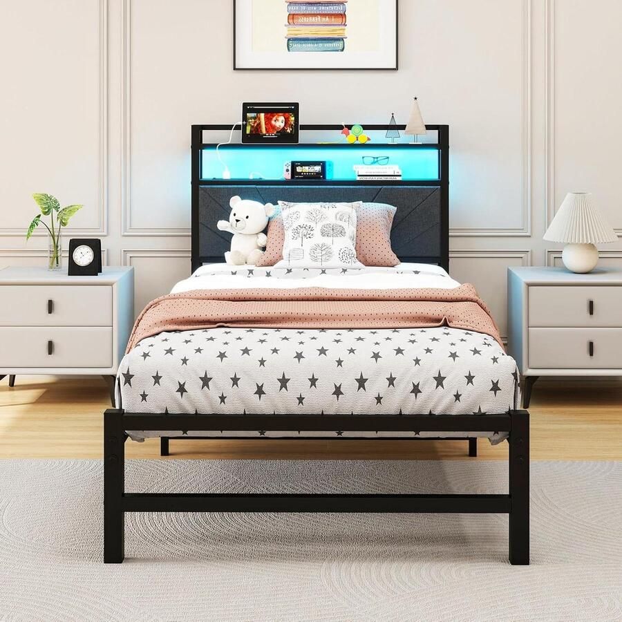 Bed 90 x 200 cm met lattenbodem en ledverlichting bedframe met hoofdeinde en laadstation Metaal 90 x 200 cm