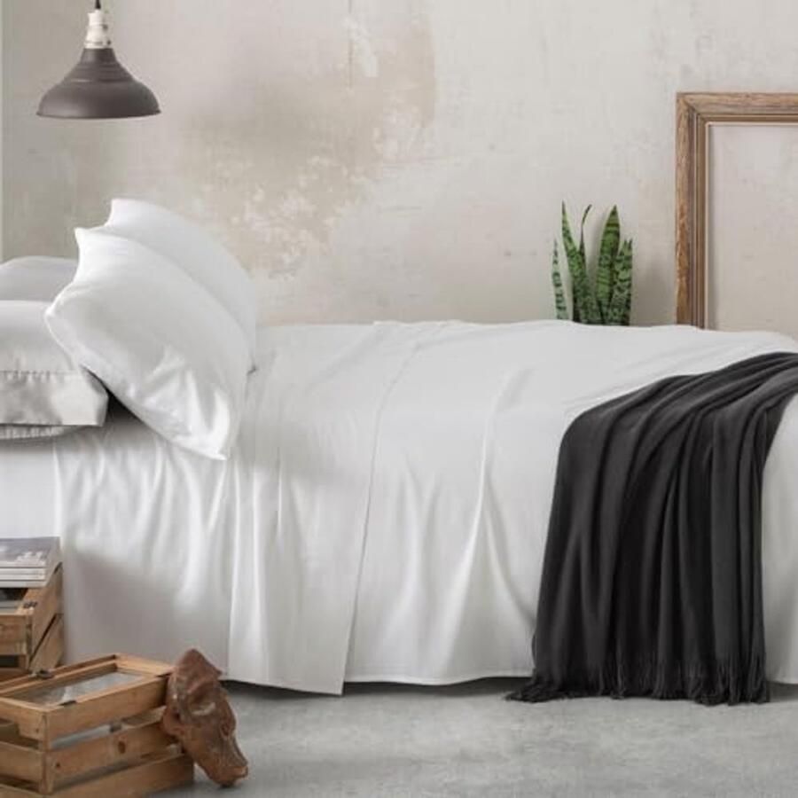 Beddengoedset 100% katoen satijn draaddichtheid 300 voor 160 cm breed bedden 3-delig (dekbedovertrek kussensloop en hoeslaken) wit