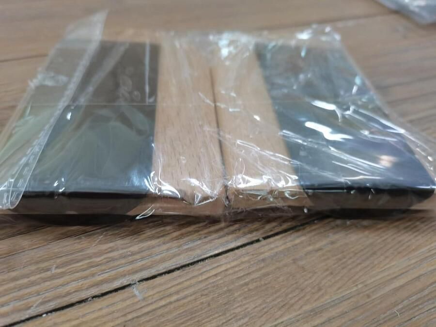 Boek eindigt plank paar houten boekensteunen zware boekenhouders houten boekenstop antislip boekenstandaard thuis kantoor school bibliotheek beuken boekensteun