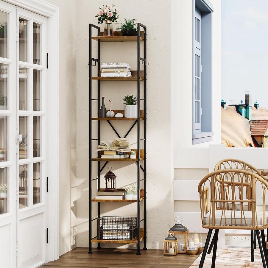 Boekenkast 6 niveaus vloerstaande boekenplank met 4 haken houten plank en metalen frame boekenrek industriële hoge plank opslag voor woonkamer thuiskantoor rustieke bruine boekenplank