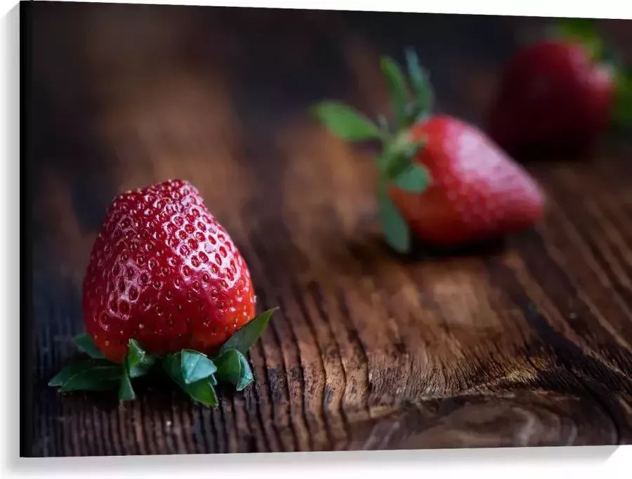 Canvas Aardbeien op Houten Tafel 100x75 cm Foto op Canvas Schilderij (Wanddecoratie op Canvas)