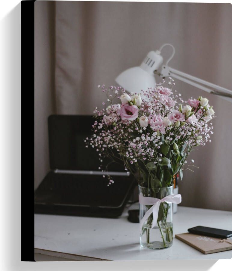 Canvas Bloemen Boeket Water Strik Lamp Telefoon Bureau Laptop 30x40 cm Foto op Canvas Schilderij (Wanddecoratie op Canvas)