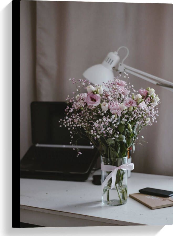 Canvas Bloemen Boeket Water Strik Lamp Telefoon Bureau Laptop 40x60 cm Foto op Canvas Schilderij (Wanddecoratie op Canvas)