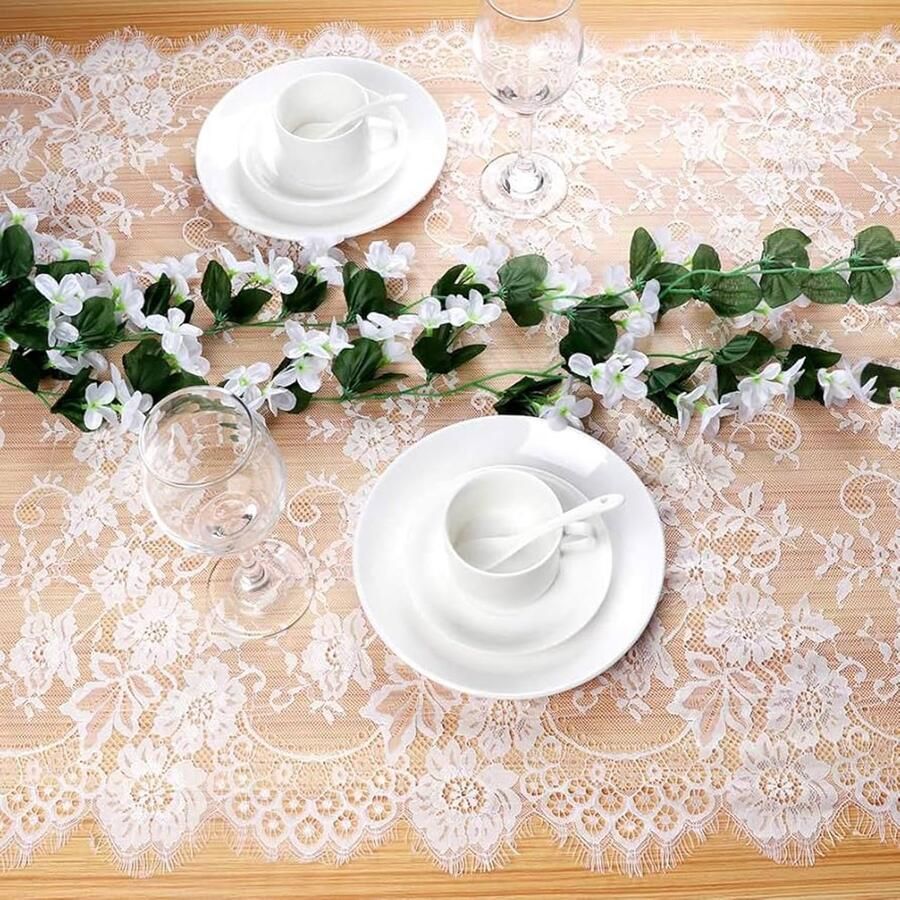 Chique witte tafelloper van kant rustieke decoratie 1 stuk 35 x 300 cm
