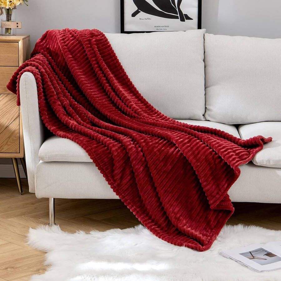 Cuddly Fleece Blanket Flannel Blanket Plain Blankets Couch Blanket Fluffy Throw Microfibre Bedspread Sofa Blanket for Bed Sofa Bedroom Office 65 x 82 Inches 170 x 210 cm Wine Red