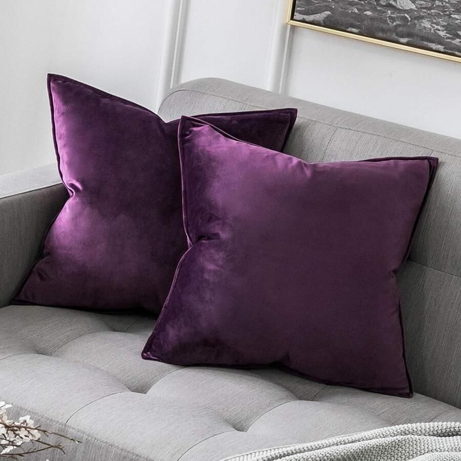 Decoratieve fluweelzachte vierkante kussenslopen onzichtbare rits woonkamer bank slaapkamer 45 x 45 cm set van 2 aubergine