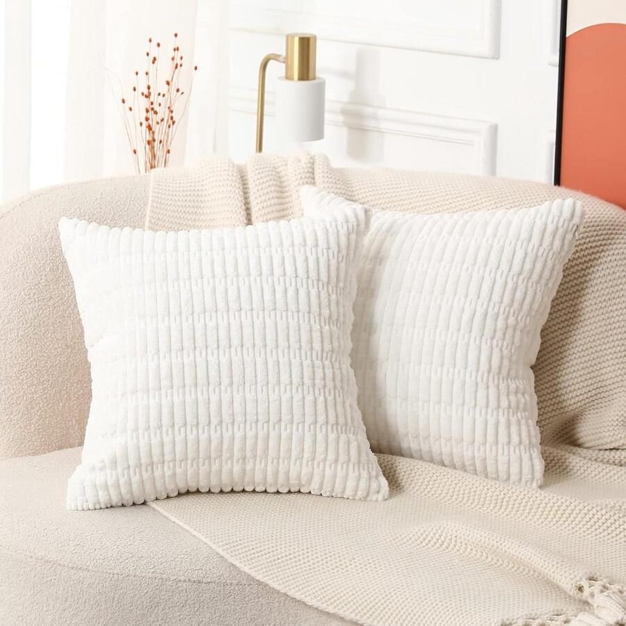 Inovra Decoratieve Kussenhoezen Wit Pluche Boho 65 x 65 cm Extra Zacht Gestreept Corduroy Set van 2 Sofa Kussenhoes Sofa Kussen Decoratief Kussen Bank Kussen Bank Kussenhoezen
