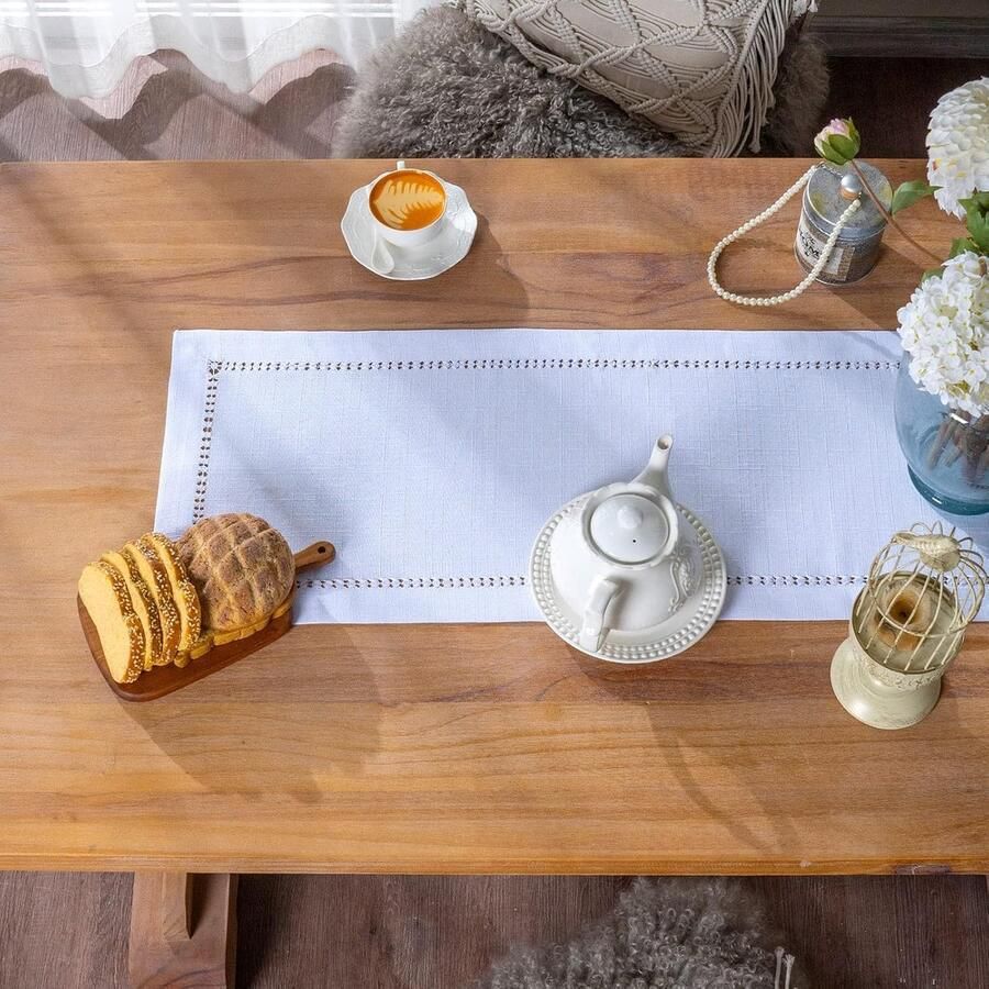 Decoratieve tafelloper wasbaar polyester geschikt voor elke gelegenheid