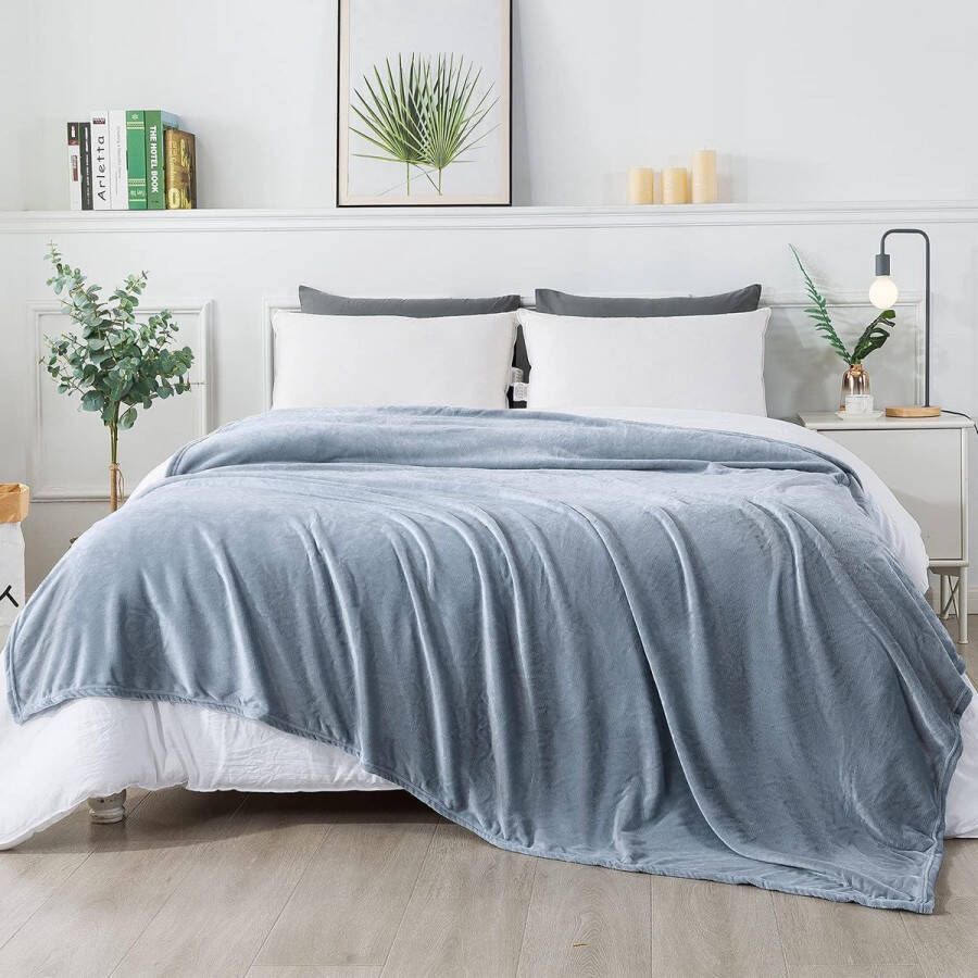 Deken wollig zachte en warme fleecedeken voor bed op de bank deken als bankdeken woondeken 230 x 270 cm lichtgrijs