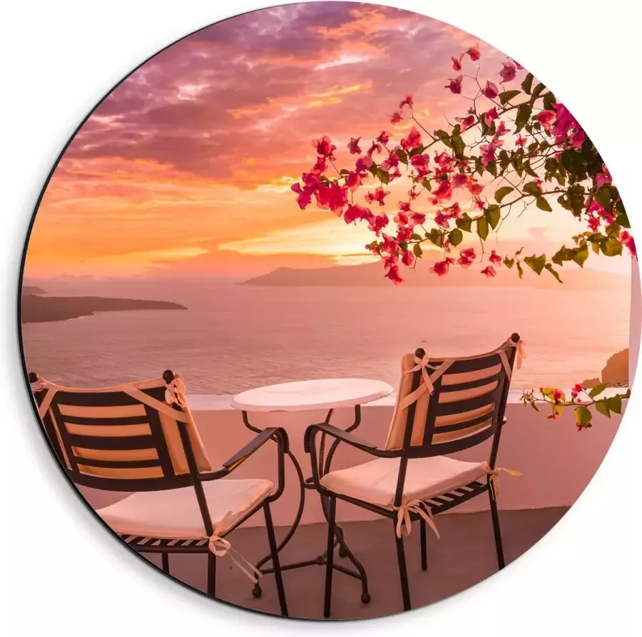 Dibond Muurcirkel Tafel met Stoeljes op Balkon met Roze Bloemenstruik met Uitzicht op Zee 40x40 cm Foto op Aluminium Muurcirkel (met ophangsysteem)