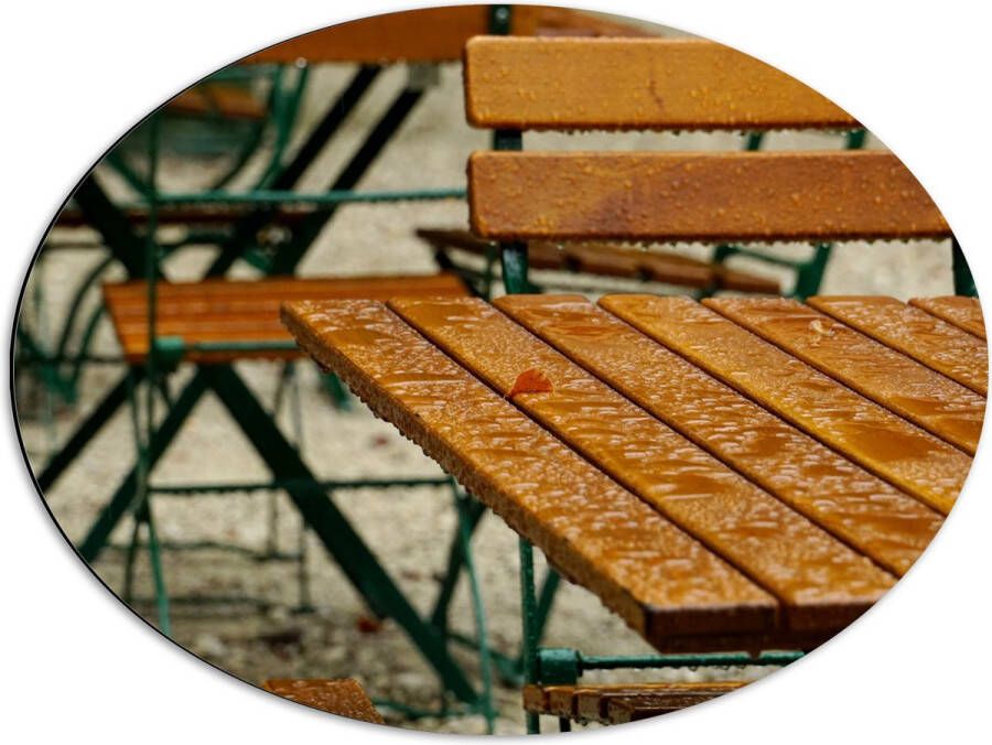 Dibond Ovaal Tafel Stoelen Regen Druppels Nat Hout 68x51 cm Foto op Ovaal (Met Ophangsysteem)