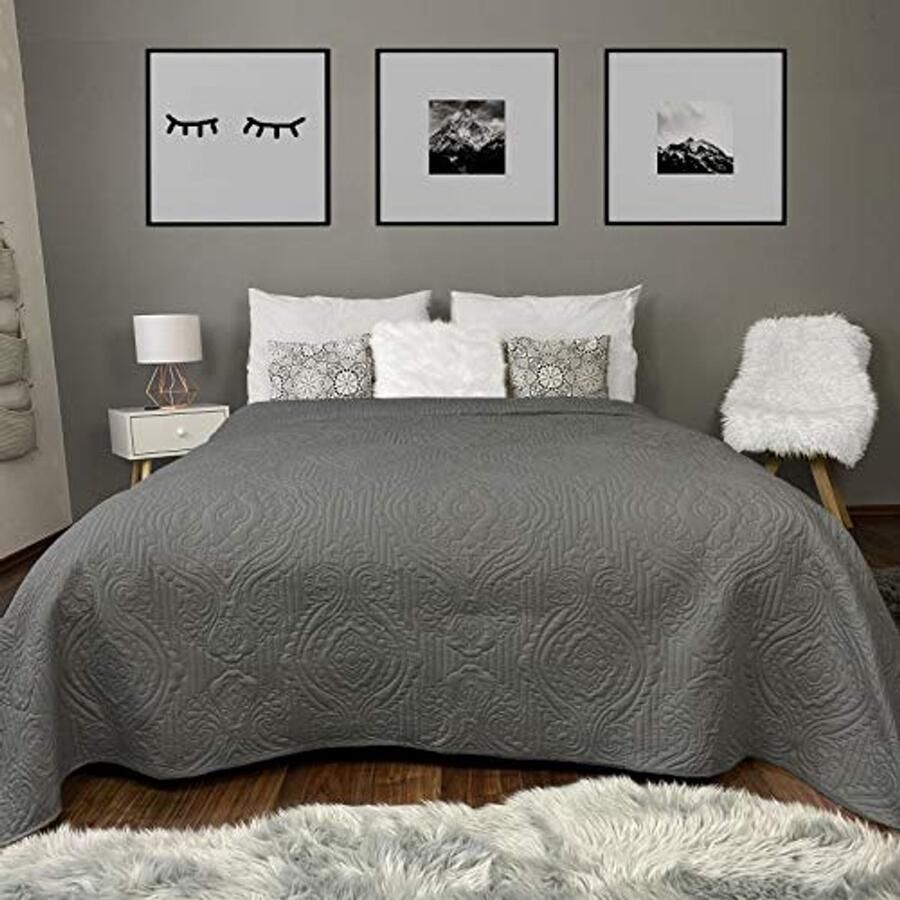 Donkergrijze Bedsprei XXL Gewatteerde Dagdeken voor Bedden en Banken (220 x 240 cm)