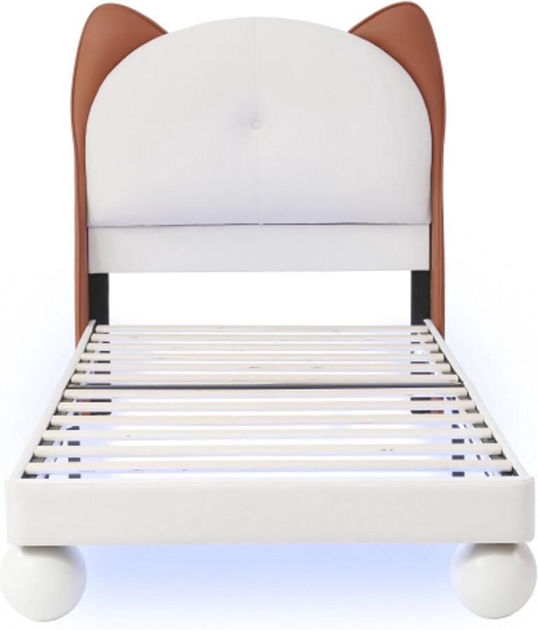 Eenpersoonsbed 90x200cm Zonder Matras Kinderbed Beige En Bruin PU Met Kattenoren Hoofdbord Stabiele Lattenbodem Verstelbare LED-Lichtstrip Onder Het Bed Schattig Ontwerp Geschikt Voor Kinderkamer