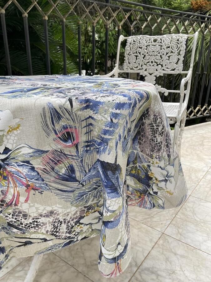 Elegant tafelkleed met bloemendesign veelzijdig 1 stuk beige blauw geel 50% katoen 50% polyester