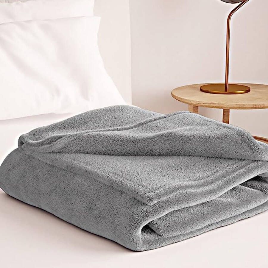Loos merk Emma Essentials Fleece deken 150x200 cm lichtgrijs woondeken sprei sofa deken & zomerdeken geschikt Deken voor een- of tweepersoonsbed warm en zacht OEKO-TEX gecertificeerd
