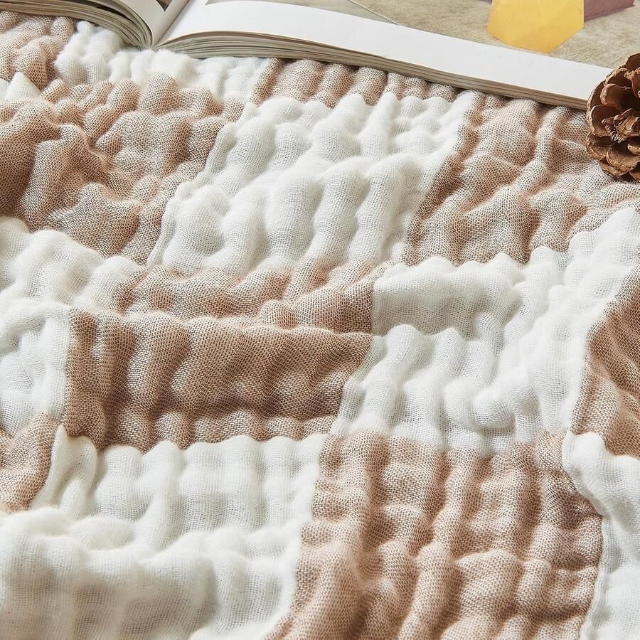 EMME Muslin deken geruite katoenen deken voor op de bank gemaakt van 70% katoen en 30% bamboe. Zomerdeken 150 x 200 cm ademend zacht en lichtgewicht voorgewassen bankdeken bedsprei woondeken lichtbruin
