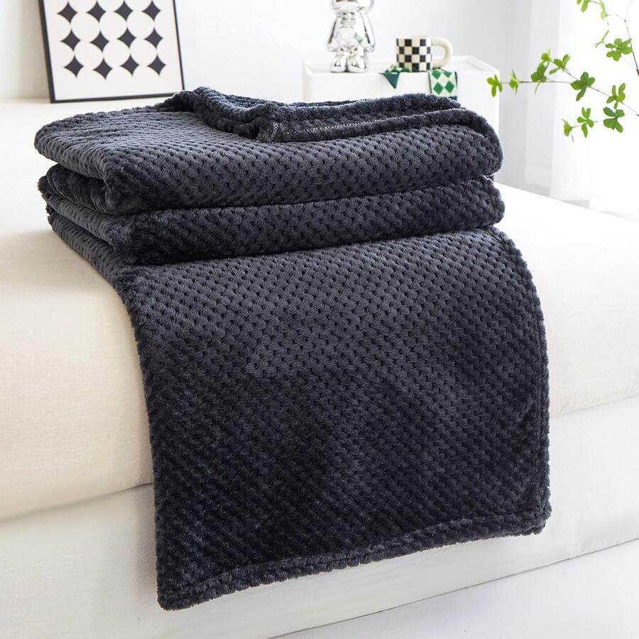 Fleecedeken 150 x 200 cm donkerblauw zacht en warm sprei voor tweepersoonsbed en bank flanel omkeerbaar dubbelzijdig zwart