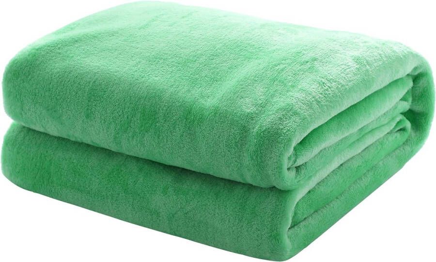 Fleecedeken knuffeldeken flanel extra zacht en warm kreukbestendig verkleurt niet te gebruiken als bedsprei of deken op de bank 150 x 200 cm Appelgroen