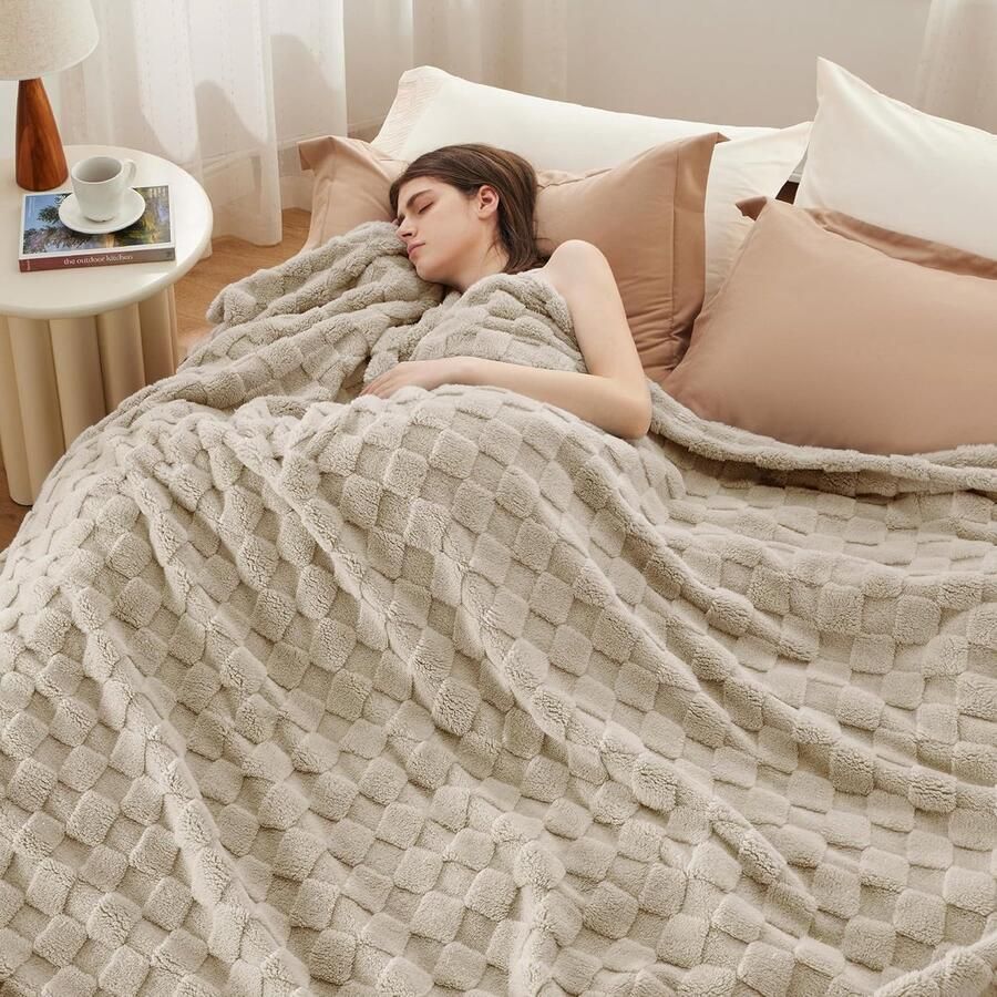 Fluweelzachte XXL Fleece Deken met Geruit Patroon voor Bed Beige 270 x 230 cm