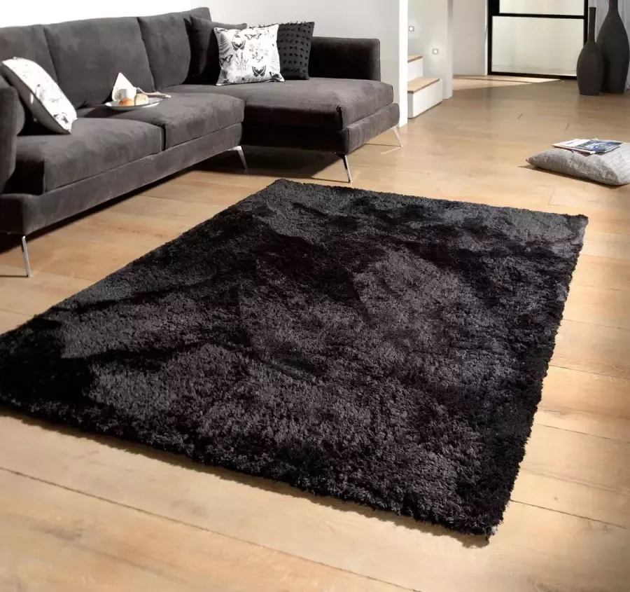 Flycarpets Curacao Shaggy Velours Vloerkleed 140x200 cm Zwart Hoogpolig