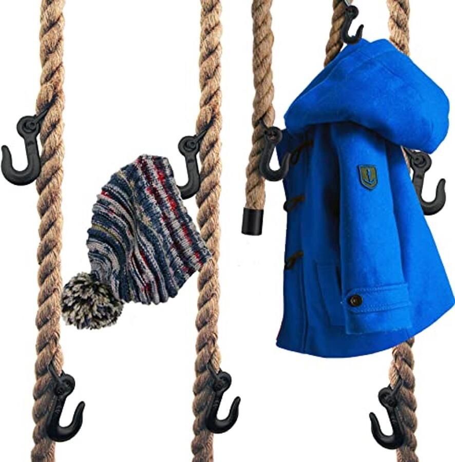 Garderobe van jute touw met metalen haken in industrieel design