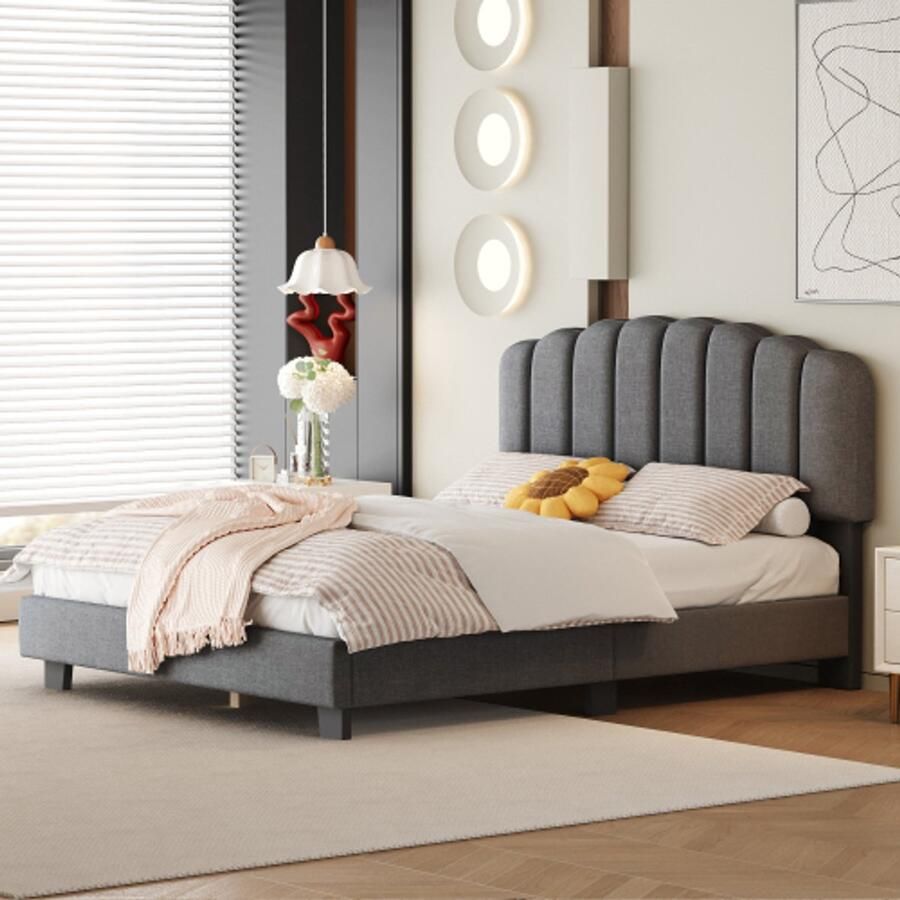 Gestoffeerd bed 140 x 200 cm Bed met lattenbodem (zonder matras) Uniek gevormd hoofdbord Verstelbaar hoofdbord Linnen Minimalistische stijl Grijs