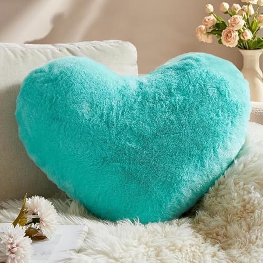 Hartvormig Knuffelkussen Aesthetic Pluche Kussen voor Woonkamer Bed en Kinderkamer 25 x 35 cm