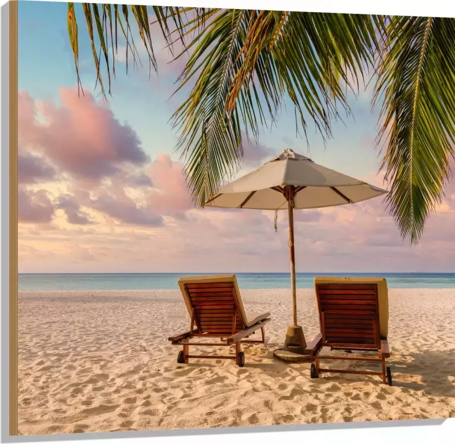 Hout Twee Ligbedden op het Strand met Palmboom 100x100 cm 9 mm dik Foto op Hout (Met Ophangsysteem)
