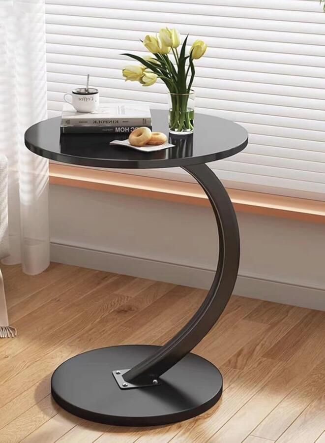 Houten bijzettafel met C-vormige steun Elegante ronde salontafel voor woonkamer en kantoor Hoogwaardige walnoot afwerking diameter 40cm hoogte 60cm