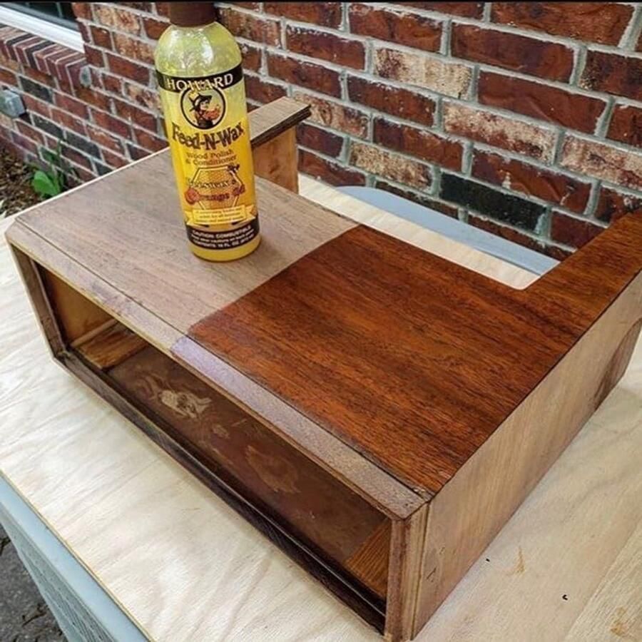 Houtpolish en Onderhoud voor Meubels en Antiek