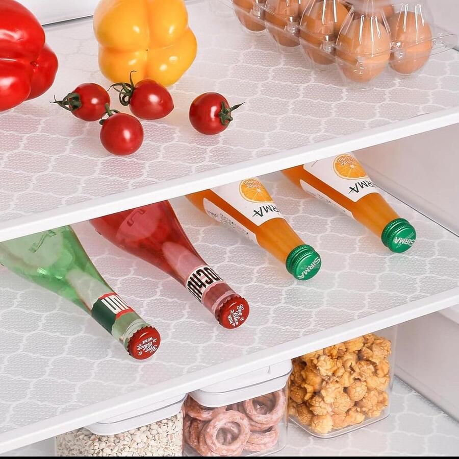 Hulp nodig bij de organisatie van je lades? Ontdek de Allecto plus antislipmat 30 x 500 cm. Ideaal voor Schuifladen Waterdichte EVA-Plankvoering met Antislip. Geschikt voor Planken Koelkasten Kasten en Opslagruimtes