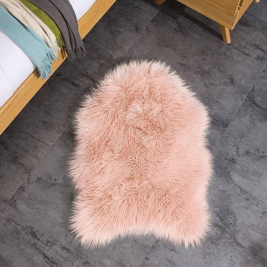 Imitatiebont Schapenvacht Tapijt Roze Kunstbont 55 x 80 cm