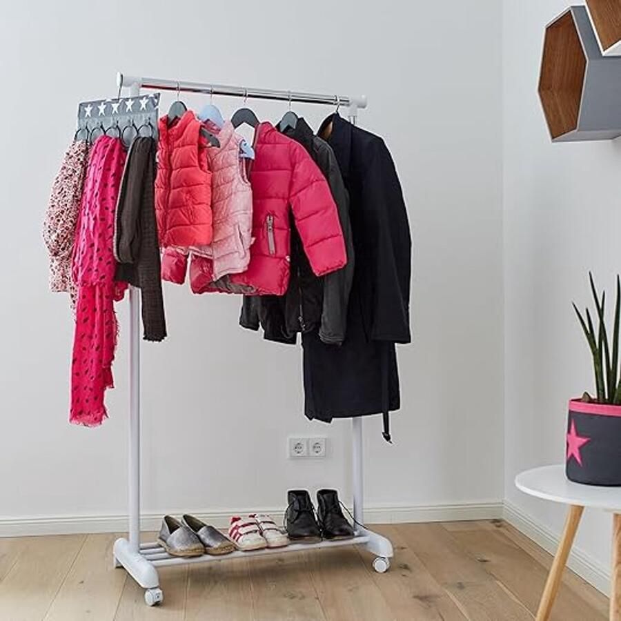 Verstelbare Mobiele Kapstok met Schoenenrek Wit Chroom Stabiele Constructie Geschikt voor Jassen en Kleding