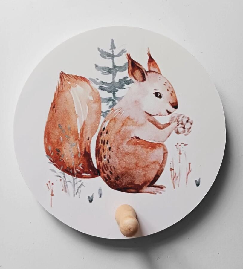 Kinderkapstok Bosdieren eekhoorn-kinderkamer-bosdieren-forestfriends-babykamer-kapstok-decoratie