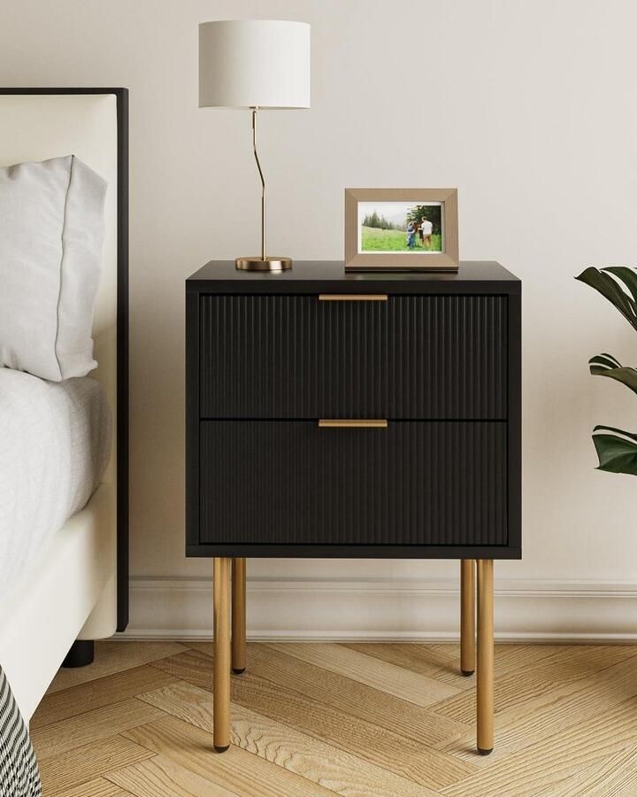 Nachtkastje met 2 laden Houten nachtkastje met gouden poten Moderne bedtafel Slaapkamer woonkamer Zwart
