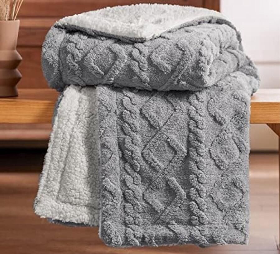 Knuffeldeken deken bankdeken gebreide deken; woondeken plaid voor op de bank omkeerbaar extra zacht gezellige deken wollig woonkamer wollen deken grijs 150 x 200 cm