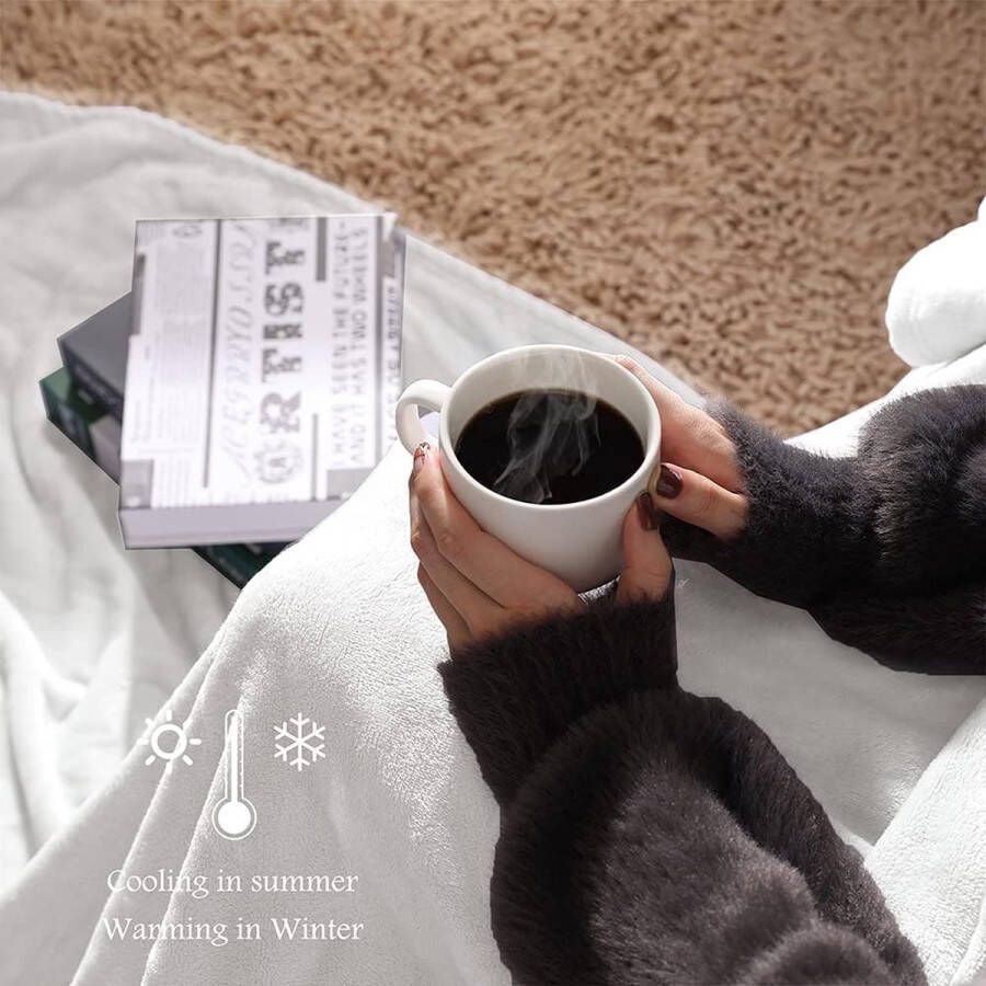 Knuffeldeken pluizig zacht en warm hoogwaardige fleece deken voor bed of bank winterse sofa deken XXL als deken of beddensprei 220 x 240 cm grijs